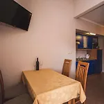 Anamarija S *