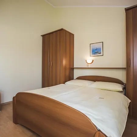 Daire Anamarija S Lopar